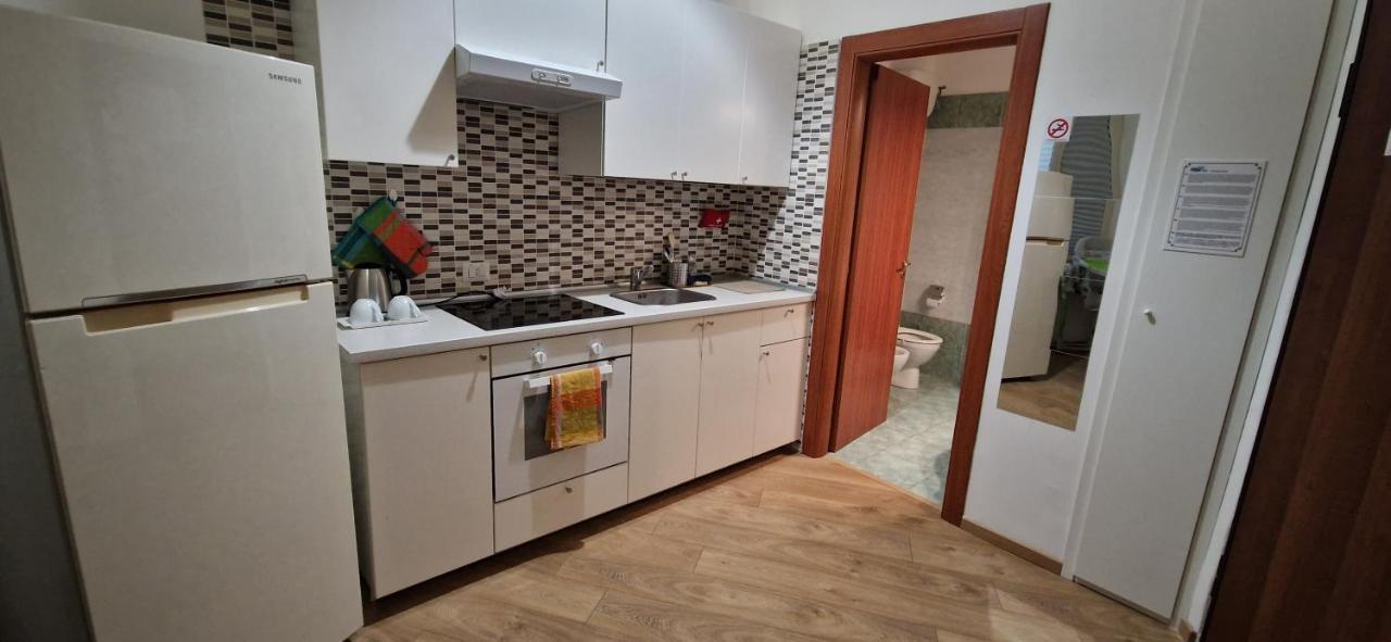 Flat 381 * Napoli